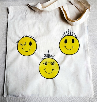 Smiley Painting on Tote Bag, Kulina Folk Art Smiley Painting on Tote Bag, Kulina Folk Art