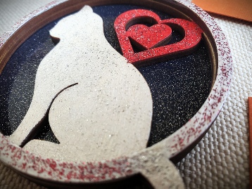 Cat with Heart Layered Ornament Detail Cat with Heart Layered Ornament Detail